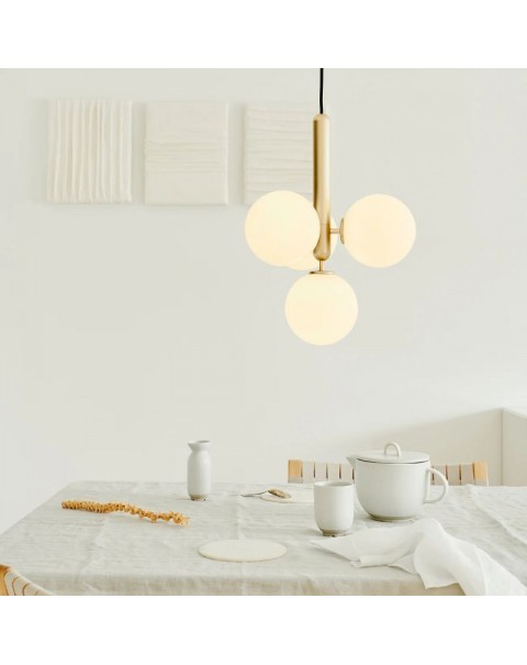 Scandinavian restaurant simple postmodern chandelier bedroom orb clothing store simple light luxury creative single head bedside chandelier