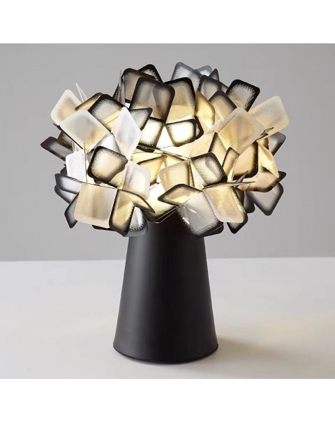 Imported from Italy Clizia Scandinavian Modern Minimalist Decorative Table Lamp