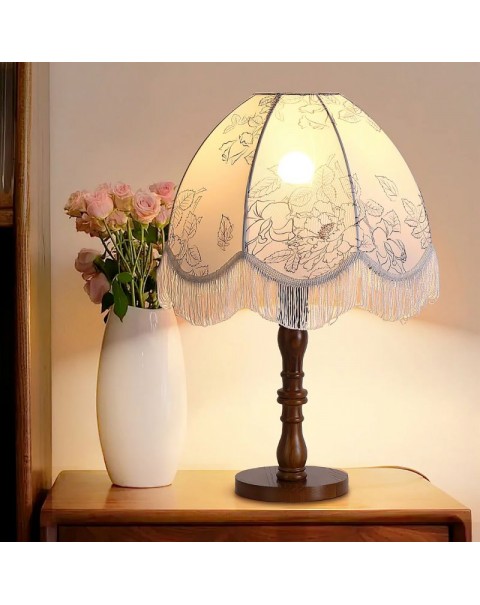 French antique bedroom table lamp American retro floral fabric wood study decorative lamp amazed silence wind bedside lamps and lanterns