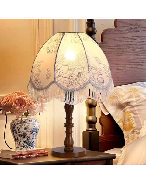 French antique bedroom table lamp American retro floral fabric wood study decorative lamp amazed silence wind bedside lamps and lanterns