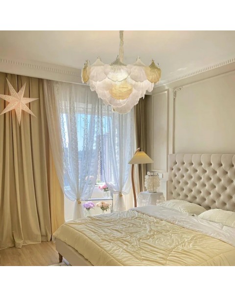 Light luxury master bedroom light cozy princess room light girl heart children's room villa ginkgo leaf high-grade living room chandelier